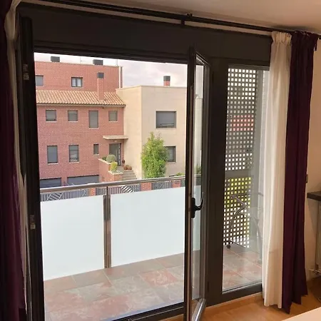 Acogedor Apartamento En En Zona Tranquila *