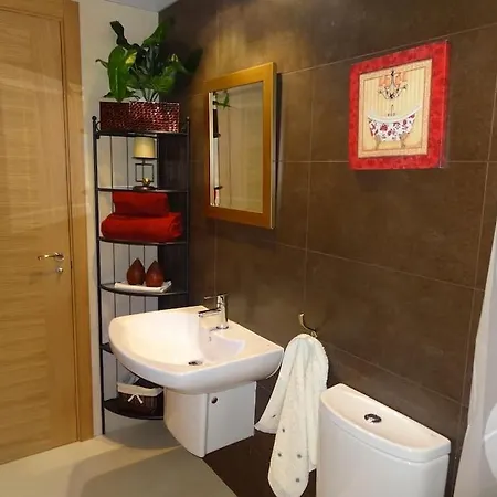 Acogedor Apartamento En En Zona Tranquila Χουέσκα